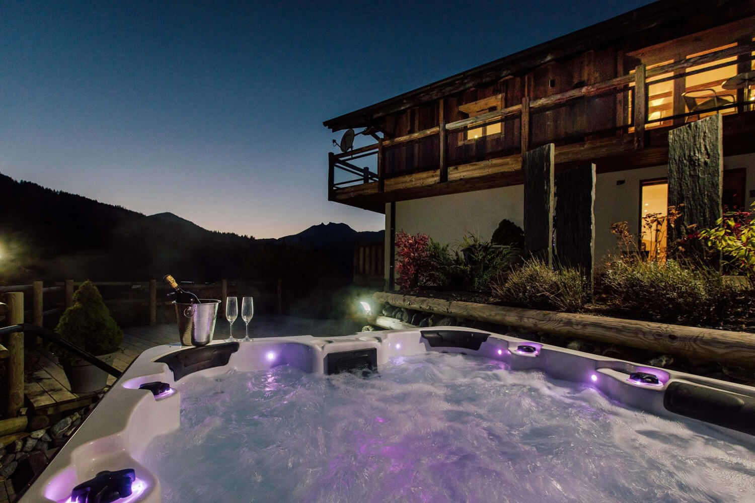 Retreat accommodation with spa hot tub near Geneva