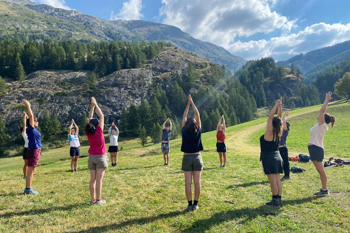 Yoga and hiking retreat in the Alps in France