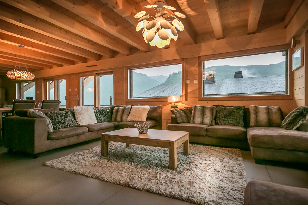 Living space in Chalet le Cabri - Morzine Retreats