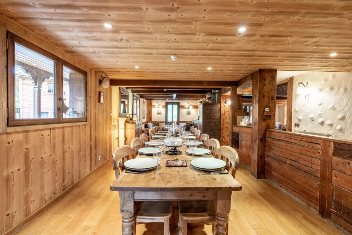 Dining table in retreat venue Chalet Sixtine near Annecy