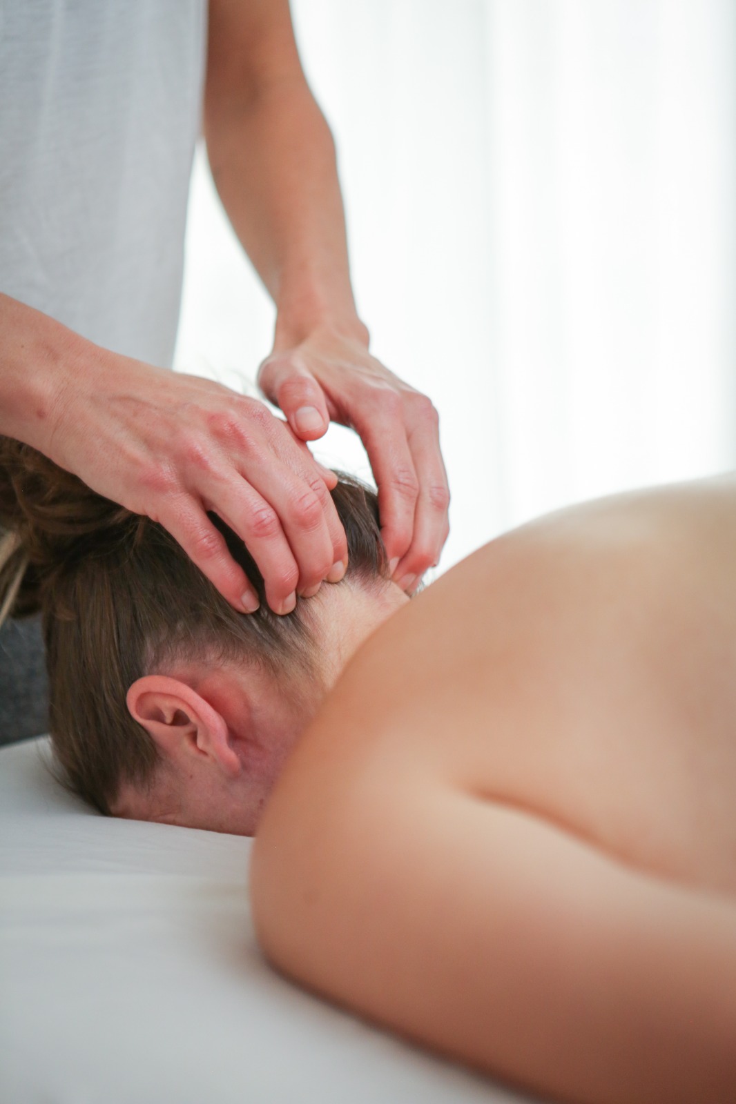 Relaxing head and body massage in Chamonix in the Alps by Naama