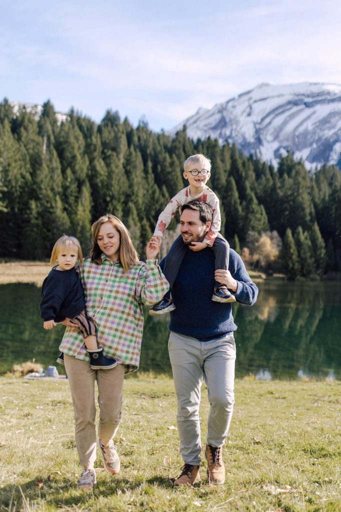 אלפים צרפתיים עם ילדים